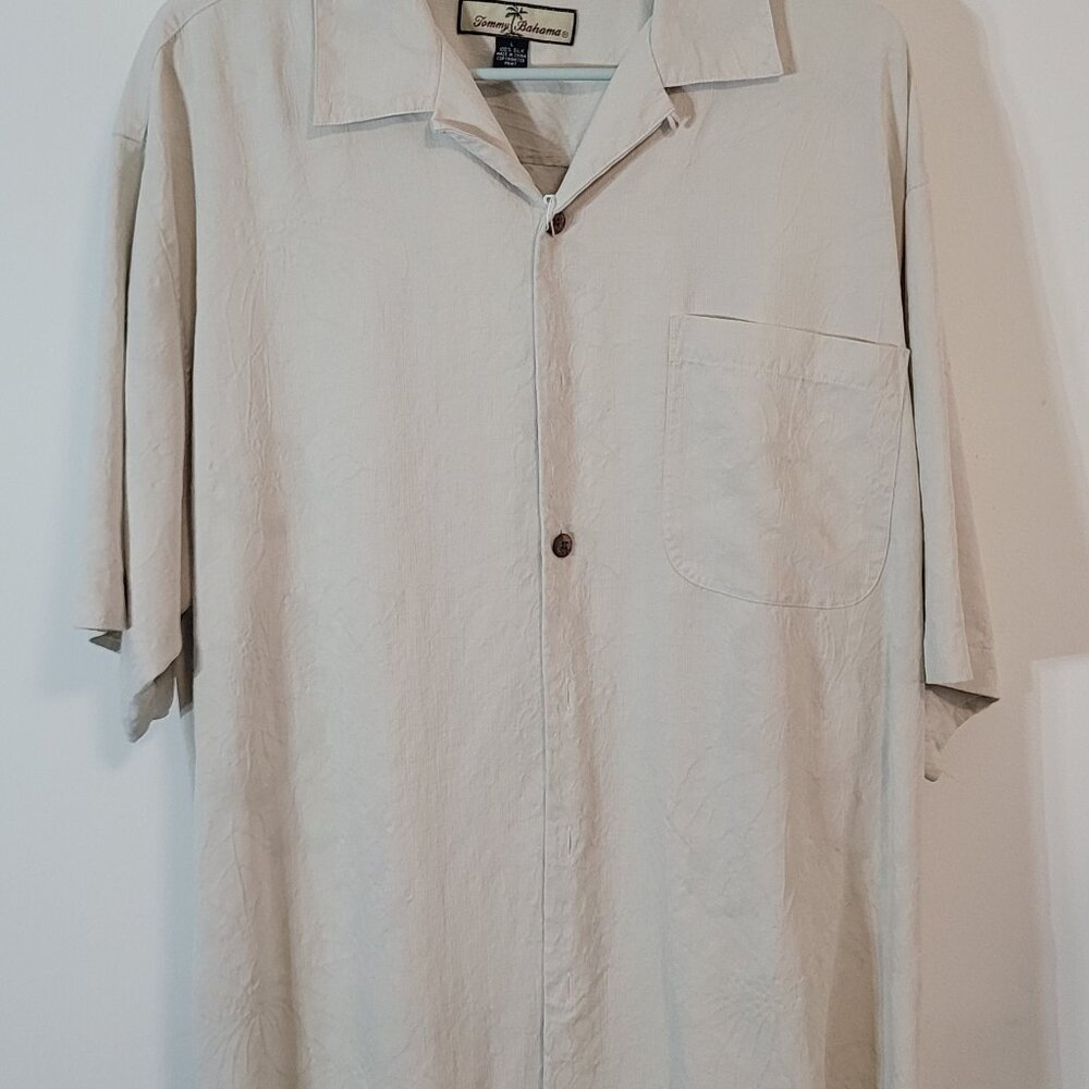 Tommy Bahama Men's L Tan Short Sleeve Button Down Shirt 100% Silk